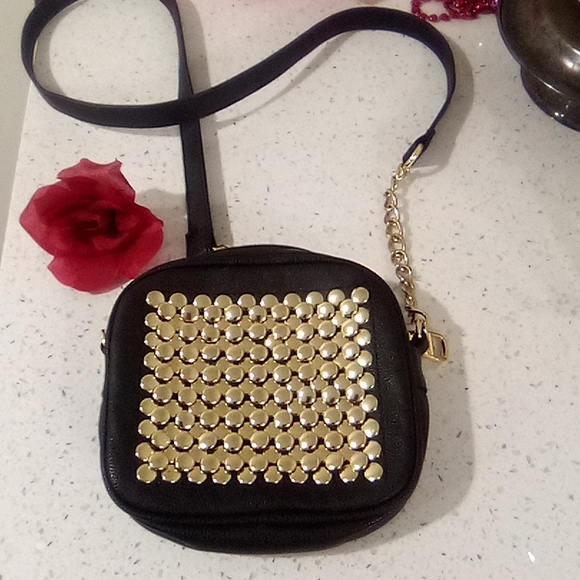 Steve Madden Gold & Black Chunky Chain Strap - Picture 9 of 12